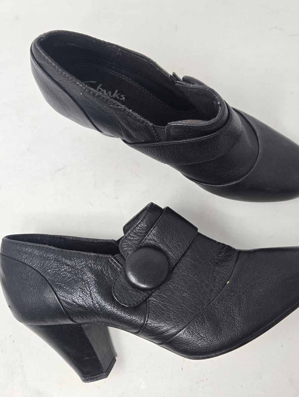 Clarks Bendables Slip On Block Heeled Ankle Booties Women's Size 7 1/2M